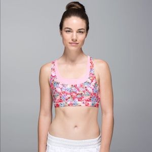 Lululemon Run Stuff Your Bra II in Flowabunga